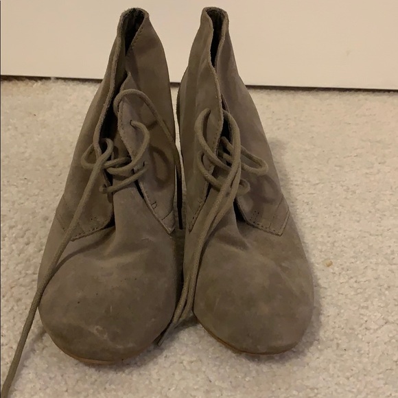 🌼4 for 20$ ALDO booties - Picture 4 of 4